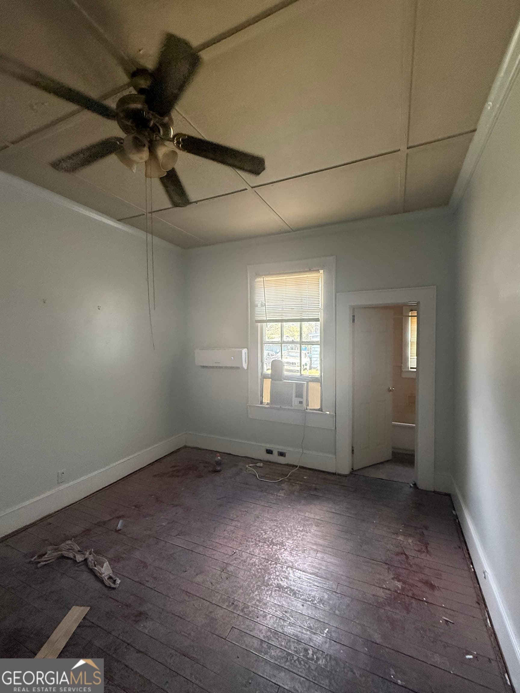 1 bedroom, 1 bathroom, 1,307 sq ft duplex for rent at 902 1st Street, Lanett, AL 36863 for $98,000 a month — photo 2