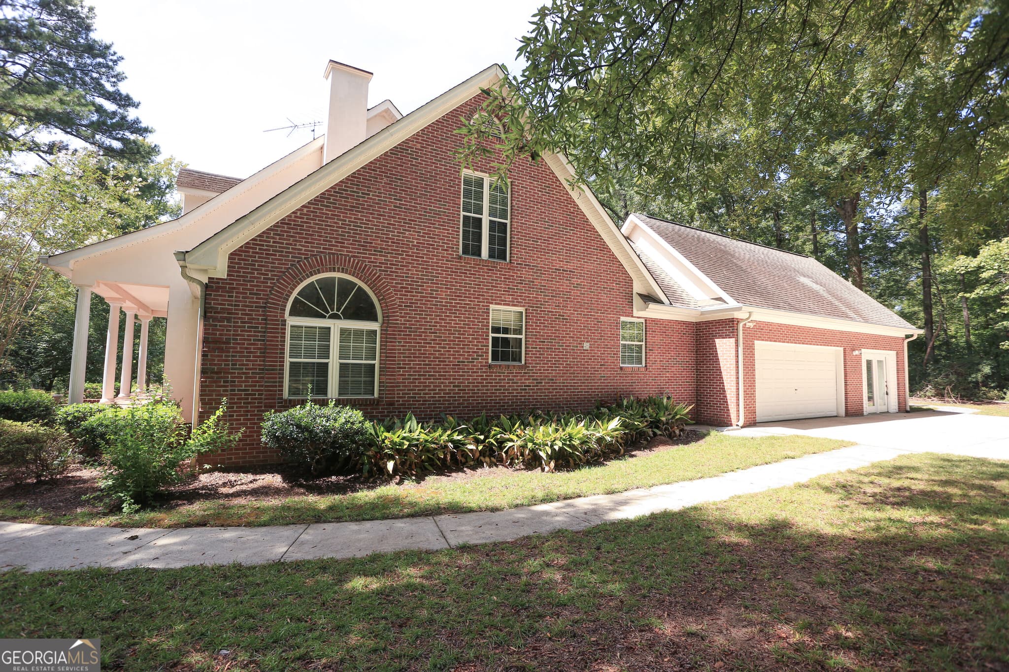 4 bedroom, 3.5 bathroom, 3,130 sq ft single family residence for sale at 421 Creekside Drive, Gray, GA 31032 — photo 3