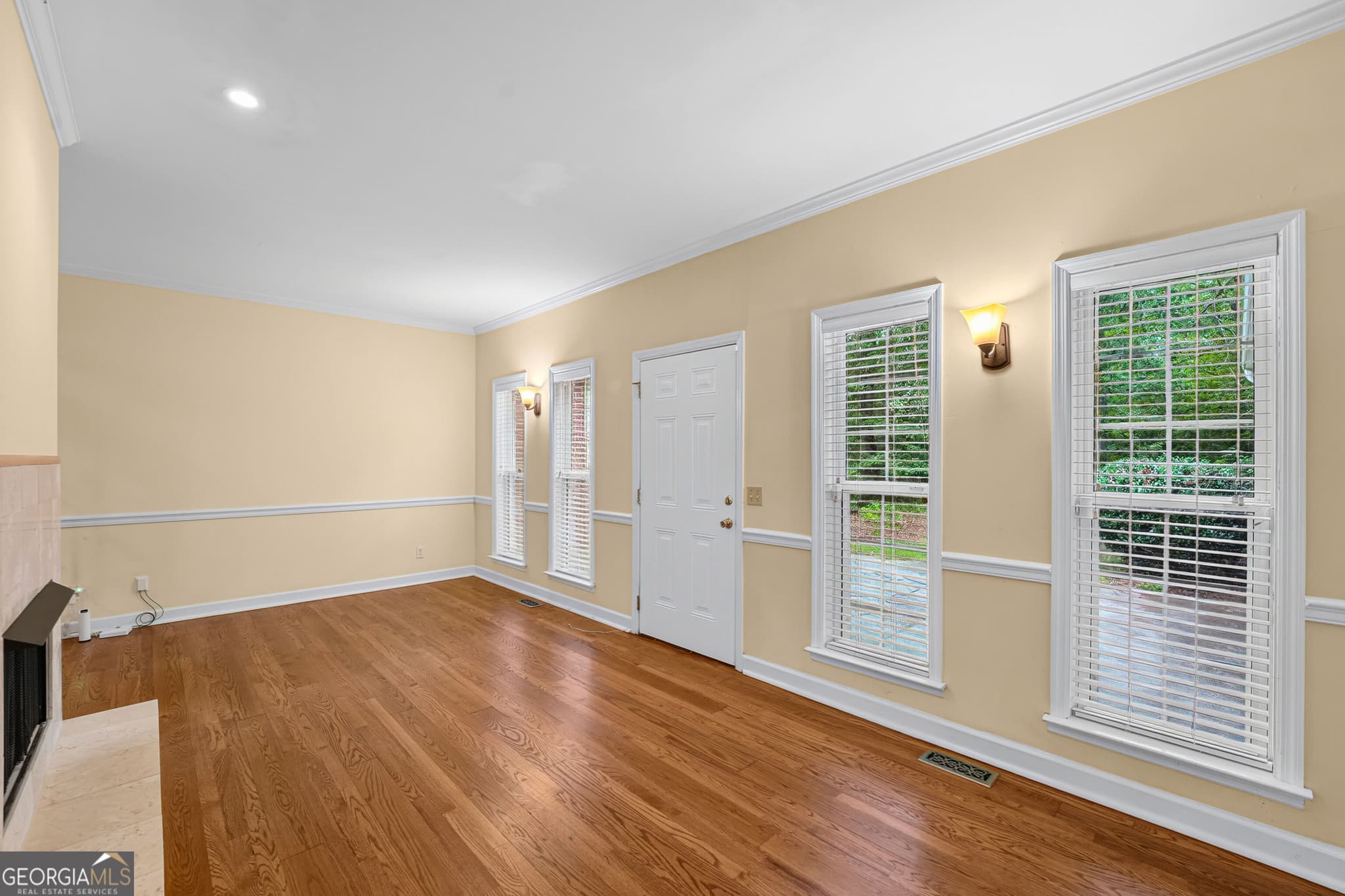 4 bedroom, 3.5 bathroom, 3,130 sq ft single family residence for sale at 421 Creekside Drive, Gray, GA 31032 — photo 5
