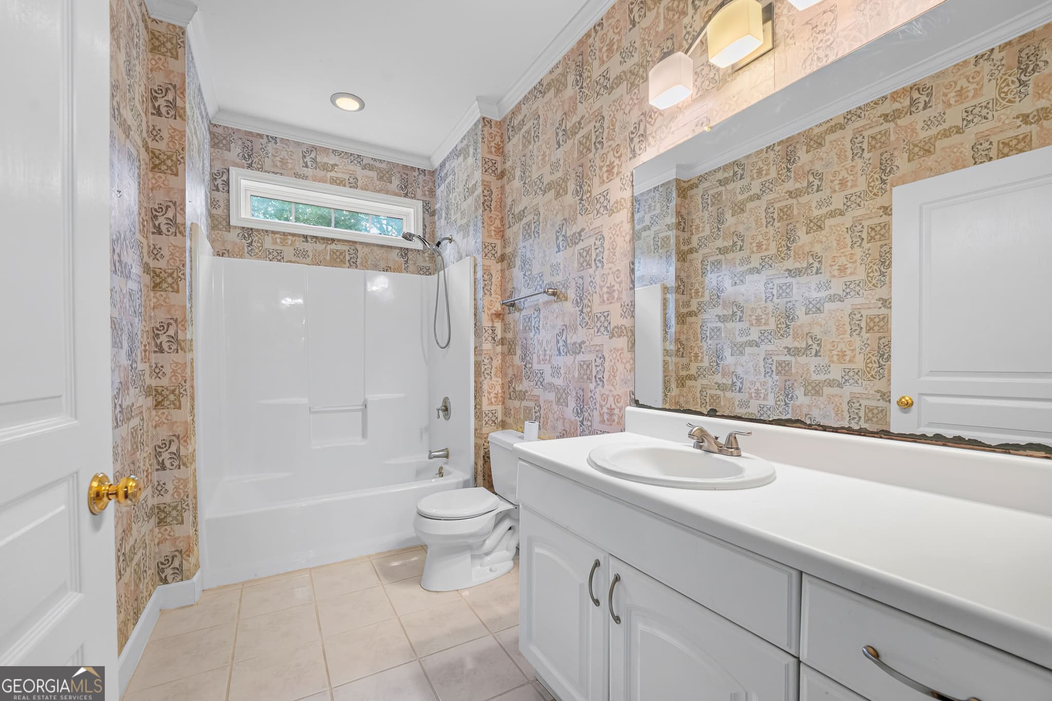 4 bedroom, 3.5 bathroom, 3,130 sq ft single family residence for sale at 421 Creekside Drive, Gray, GA 31032 — photo 9
