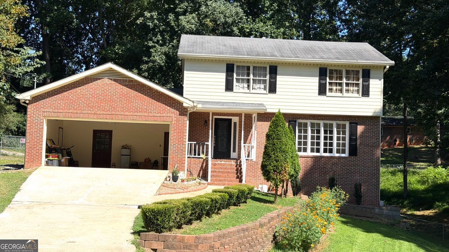 4 bedroom, 3.5 bathroom, 3,444 sq ft single family residence for sale at 574 Hickory Hills Court, Stone Mountain, GA 30083 — photo 2
