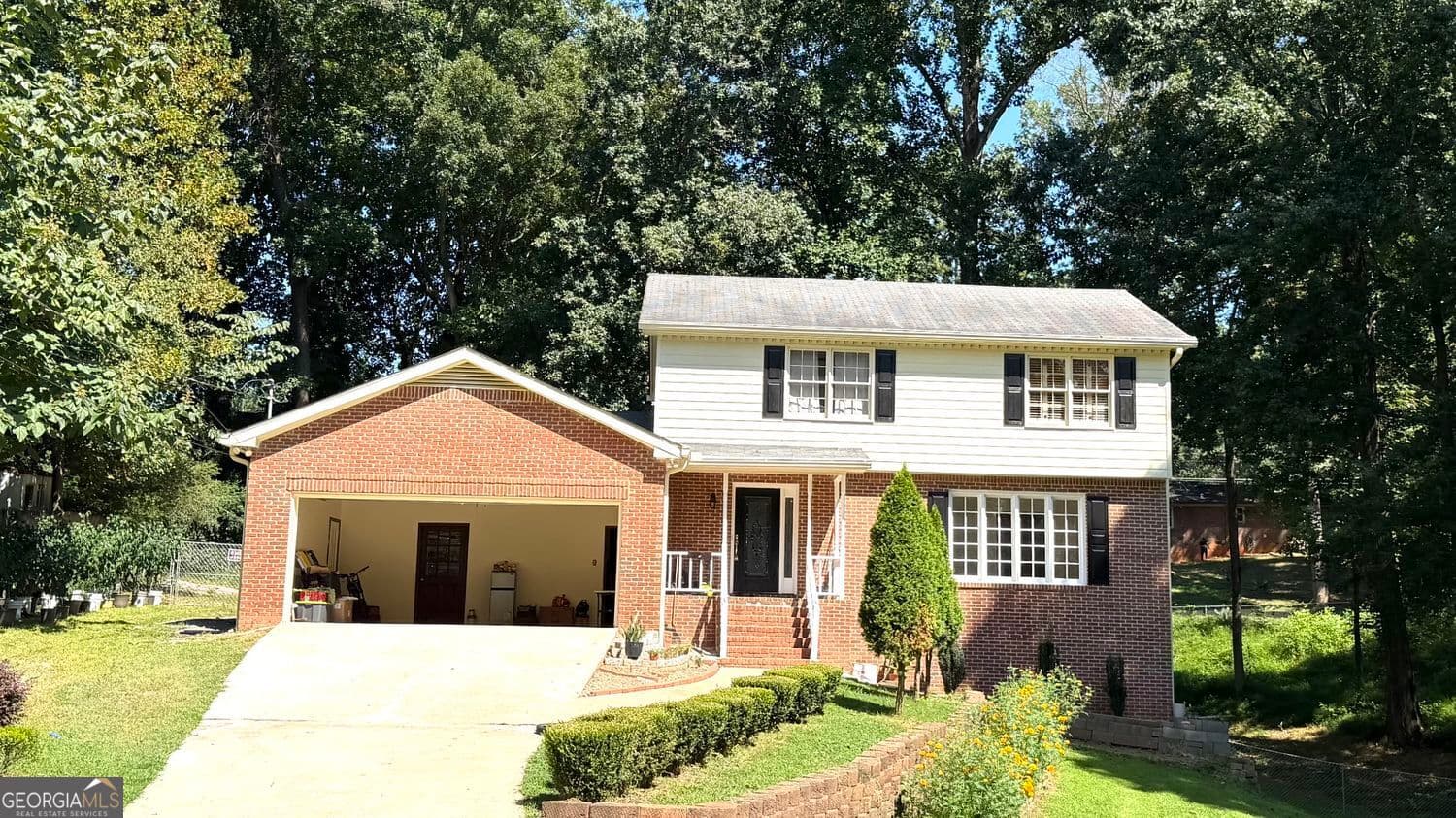 4 bedroom, 3.5 bathroom, 3,444 sq ft single family residence for sale at 574 Hickory Hills Court, Stone Mountain, GA 30083 — photo 4