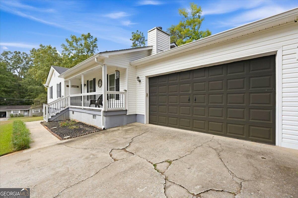 3 bedroom, 2 bathroom, 1,444 sq ft single family residence for sale at 936 Unadilla Trail, Macon, GA 31220 — photo 3