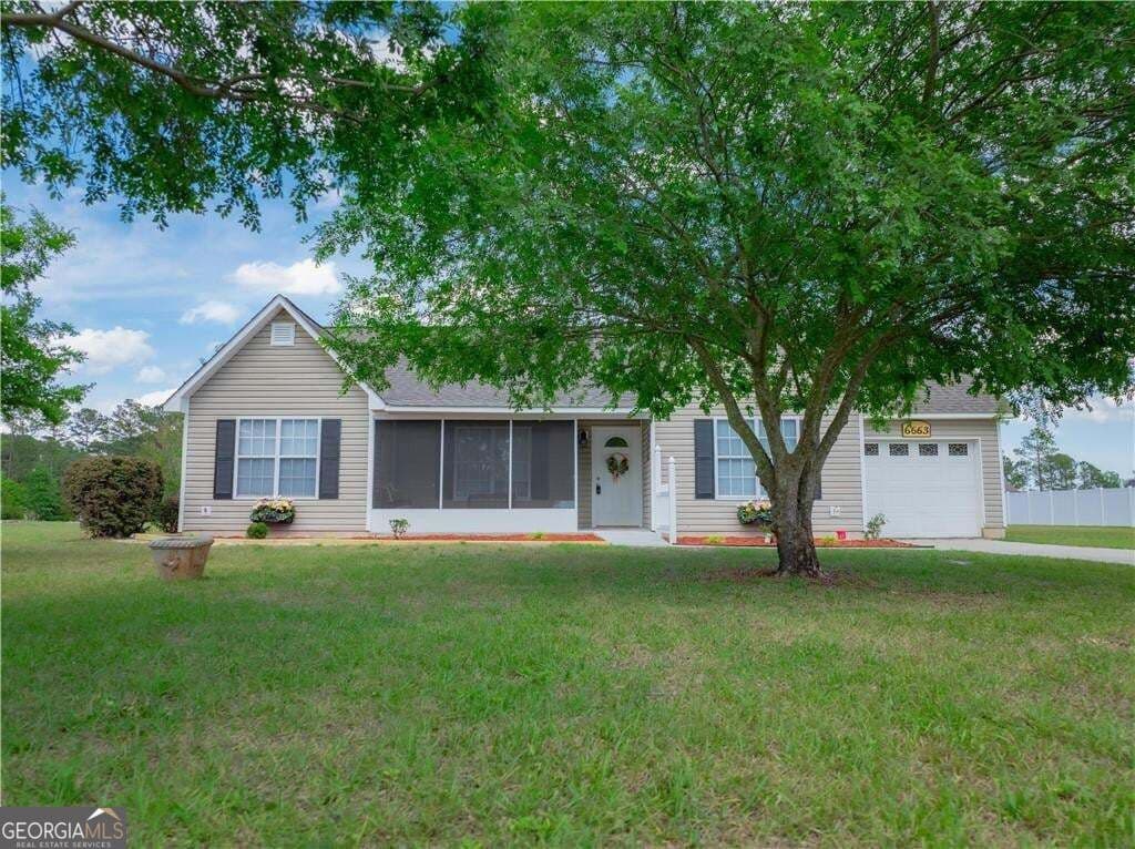 3 bedroom, 2 bathroom, 1,495 sq ft single family residence for sale at 6663 Pine Ridge Circle, Blackshear, GA 31516 — photo 3