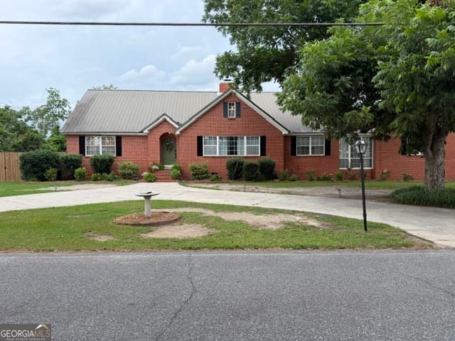 1501 Parkway Drive, Vidalia, GA 30474 — most recent listing photo
