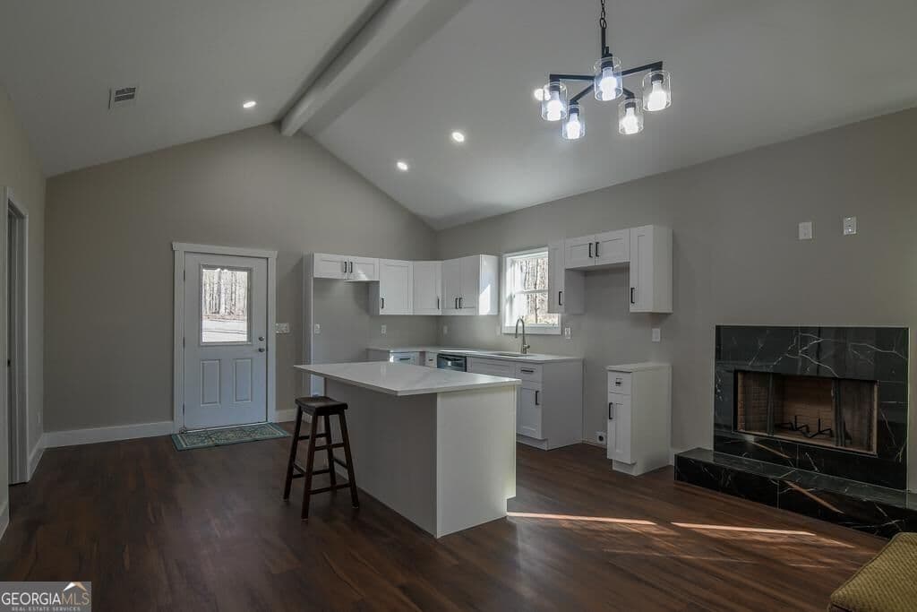 2 bedroom, 2 bathroom, 1,800 sq ft cabin,single family residence for sale at 1020 Riverbend Road, Commerce, GA 30530 — photo 5
