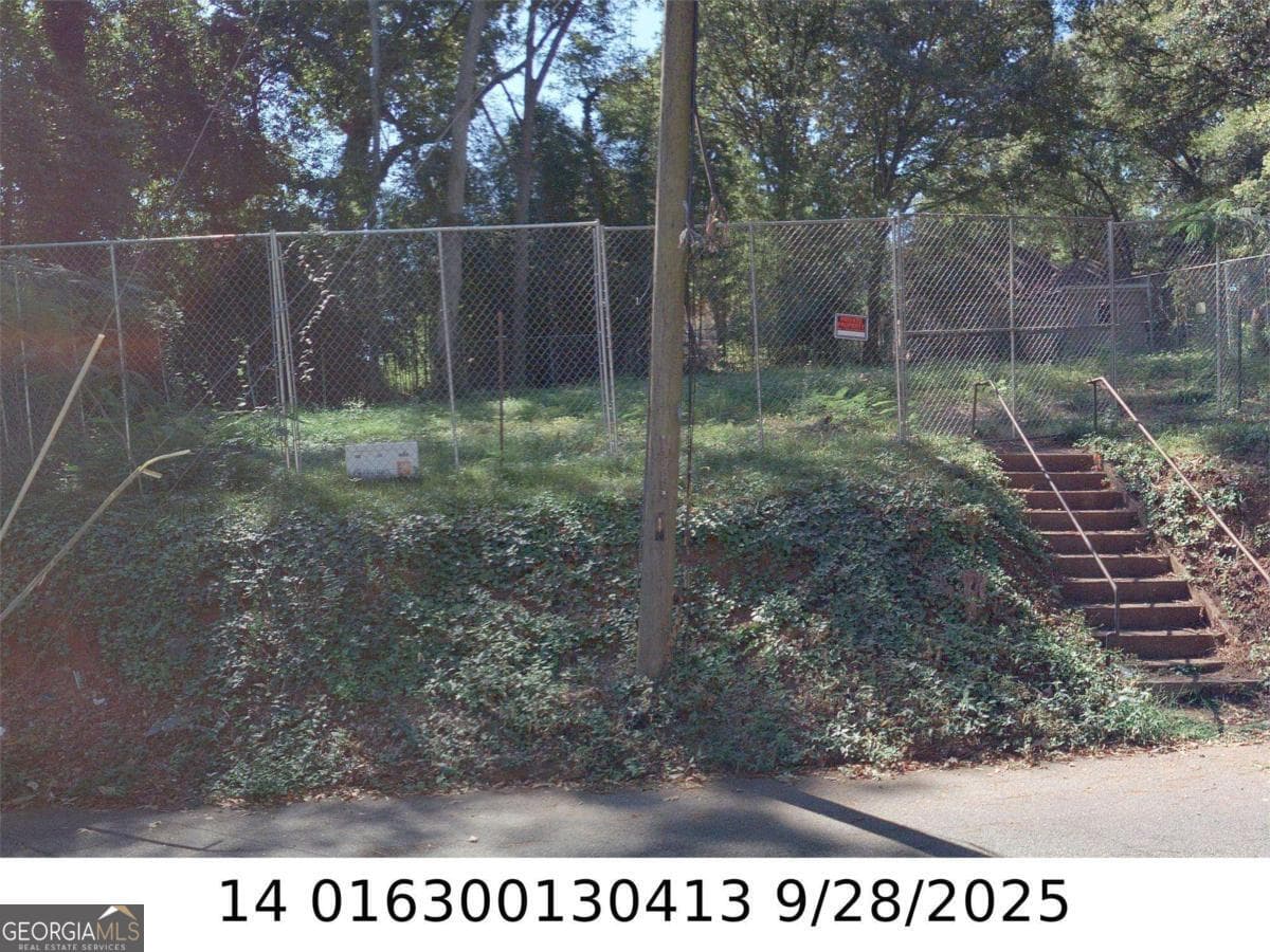 residential lot for sale at 1804 E Farris Avenue, East Point, GA 30344 — photo 2