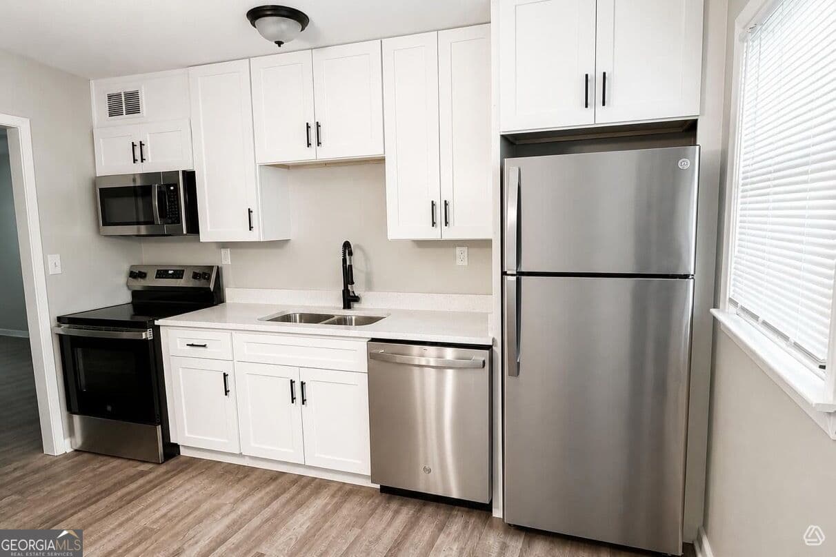 2 bedroom, 1 bathroom, 970 sq ft quadruplex for rent at 92 Brannan Street 3, Mcdonough, GA 30253 for $1,395 a month