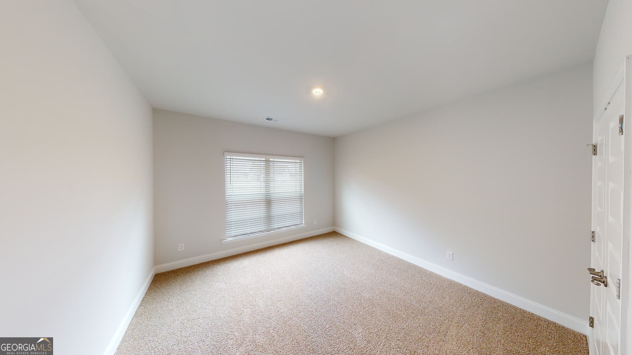 4 bedroom, 2.5 bathroom, 2,505 sq ft single family residence for sale at 1039 Holliday Pass 23, Griffin, GA 30223 — photo 6