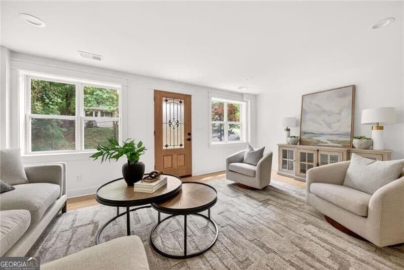 4 bedroom, 3 bathroom, 2,540 sq ft single family residence for sale at 656 Channing Drive, Atlanta, GA 30318 — photo 6