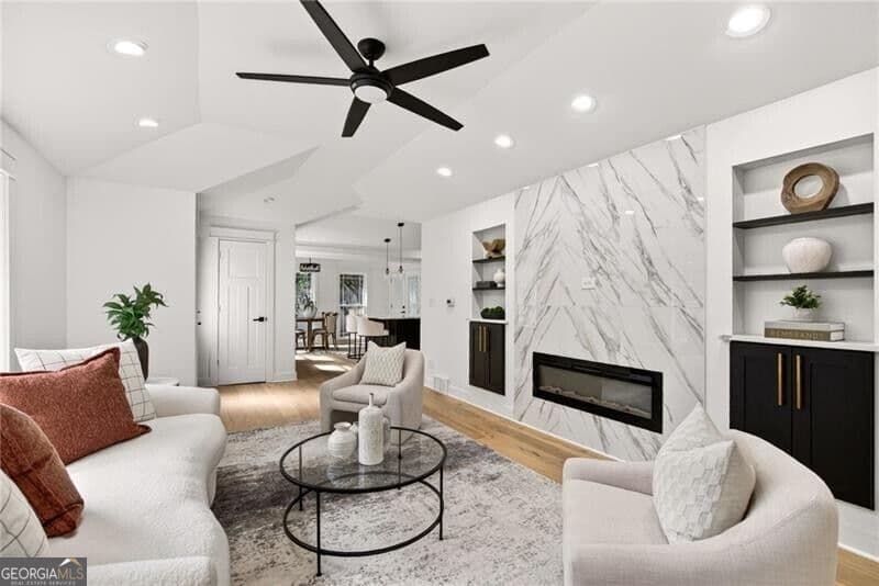 4 bedroom, 3 bathroom, 2,540 sq ft single family residence for sale at 656 Channing Drive, Atlanta, GA 30318 — photo 9