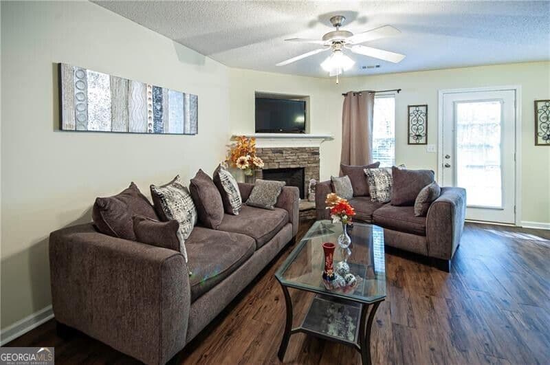 2 bedroom, 2.5 bathroom, 1,268 sq ft townhouse for sale at 1528 Box Circle, Winder, GA 30680 — photo 5