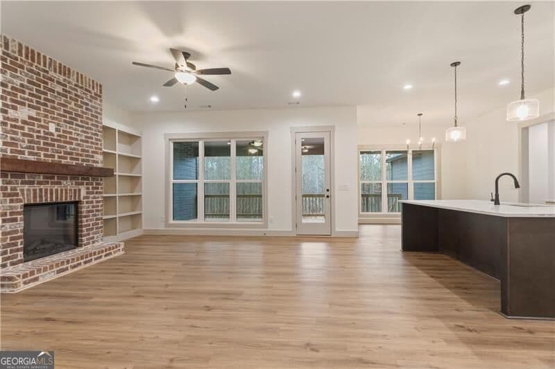 5 bedroom, 3.5 bathroom single family residence for sale at 301 Roy Morgan Road, Carrollton, GA 30116 — photo 9