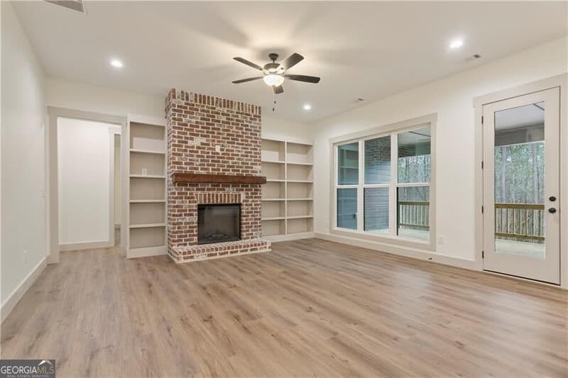 5 bedroom, 3.5 bathroom single family residence for sale at 301 Roy Morgan Road, Carrollton, GA 30116 — photo 8