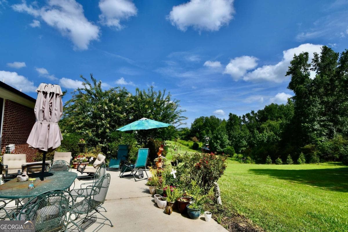 2 bedroom, 2.5 bathroom, 2,470 sq ft single family residence for sale at 2210 Flat Rock Road, Watkinsville, GA 30677 — photo 6