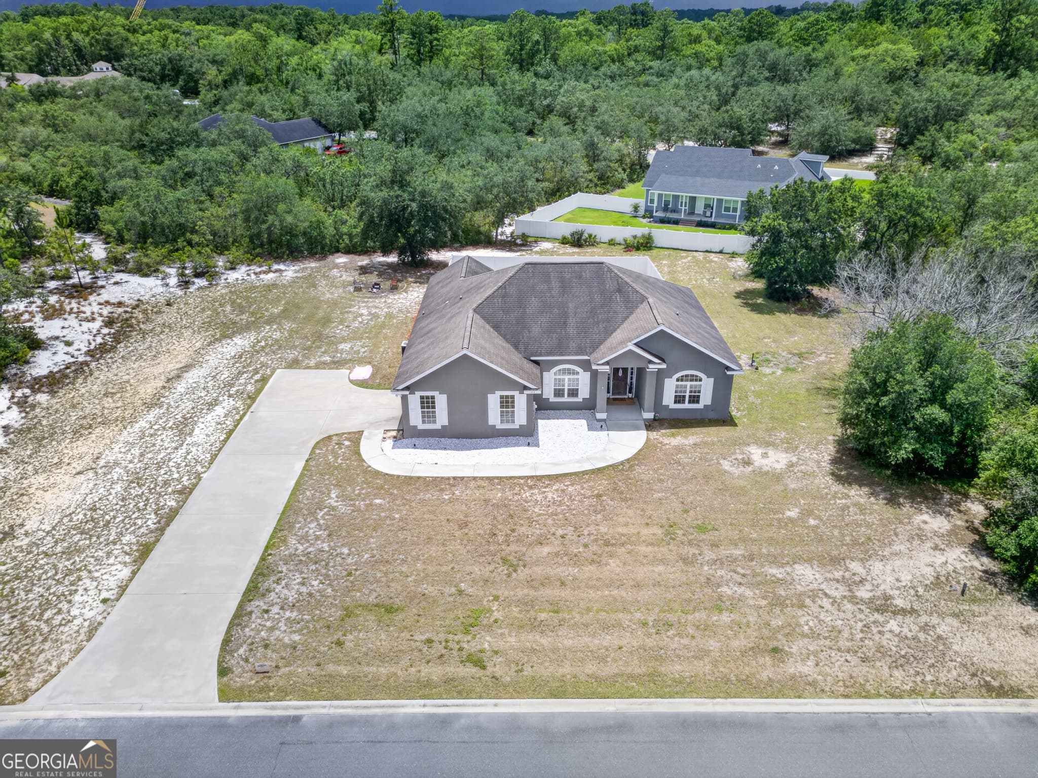 4 bedroom, 2 bathroom, 2,067 sq ft single family residence for sale at 109 Plantation Pines Drive, Blackshear, GA 31516 — photo 3