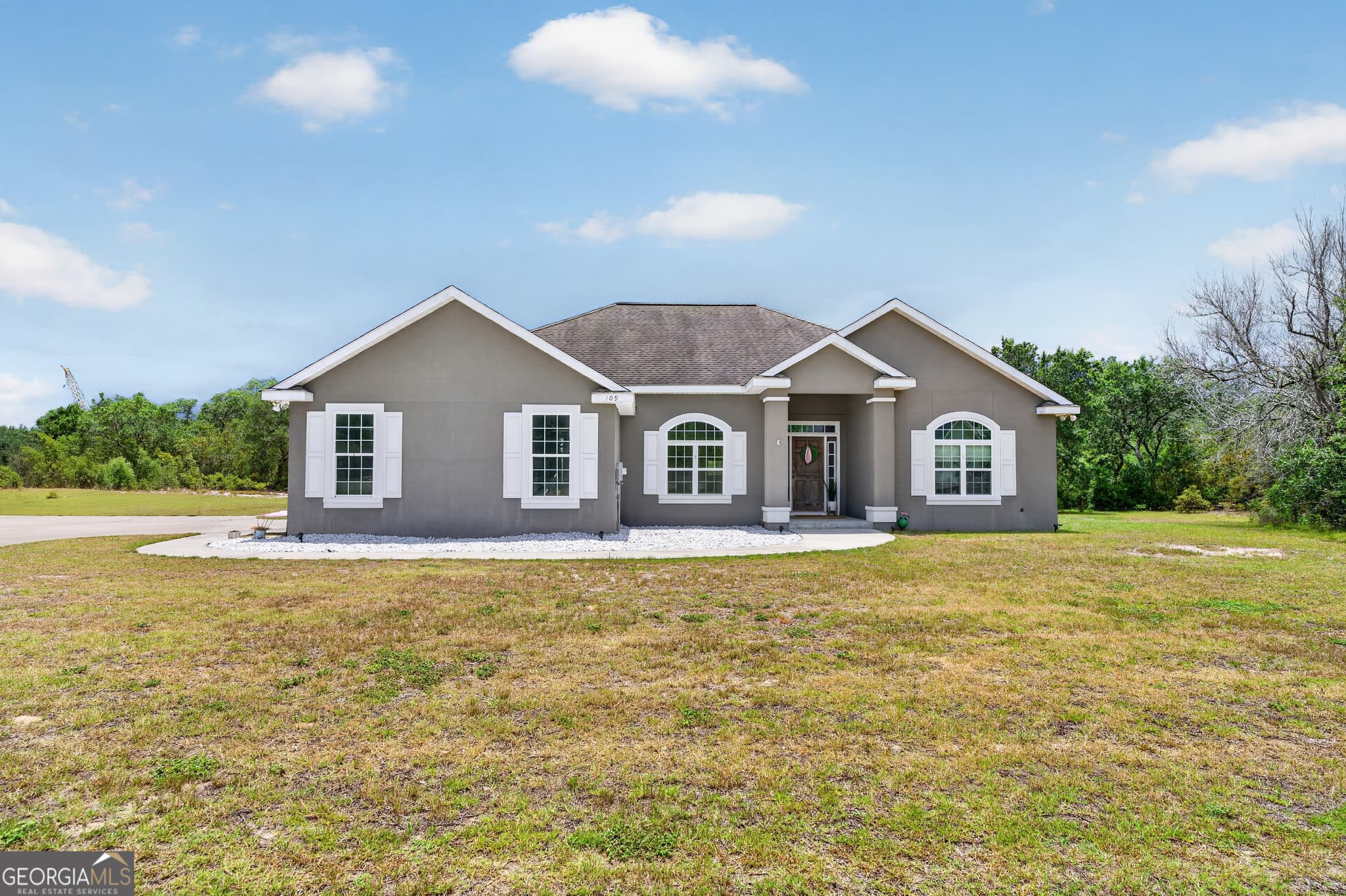 4 bedroom, 2 bathroom, 2,067 sq ft single family residence for sale at 109 Plantation Pines Drive, Blackshear, GA 31516