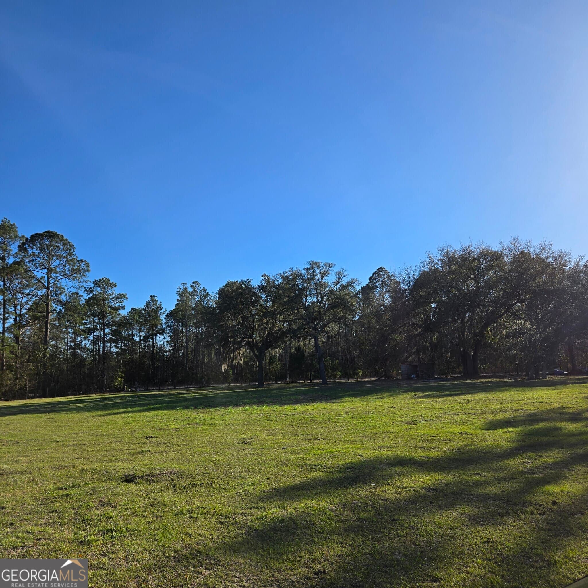 5 bedroom, 2 bathroom, 2,124 sq ft single family residence for sale at 2606 Beechwood Drive, Jesup, GA 31545 — photo 6