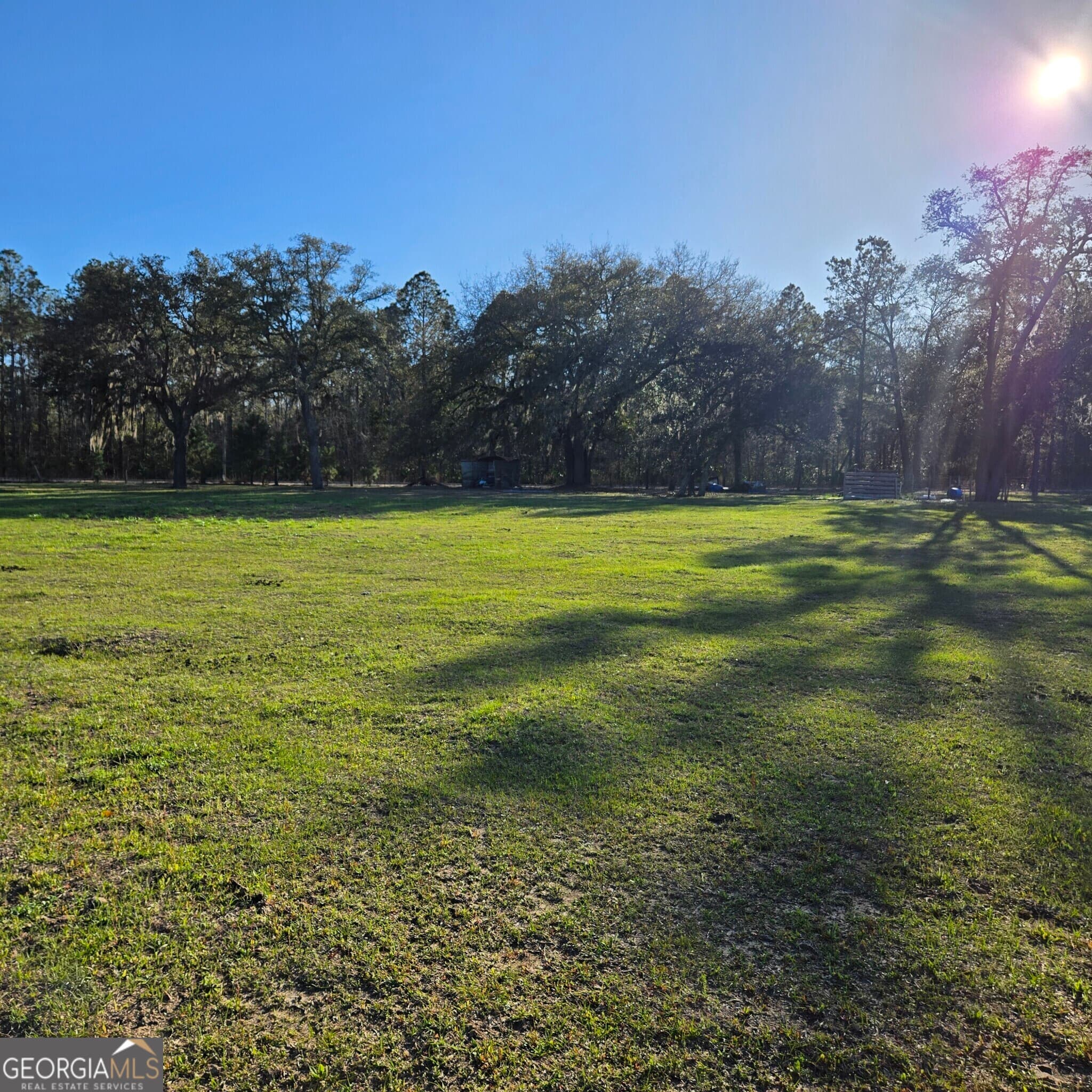 5 bedroom, 2 bathroom, 2,124 sq ft single family residence for sale at 2606 Beechwood Drive, Jesup, GA 31545 — photo 5