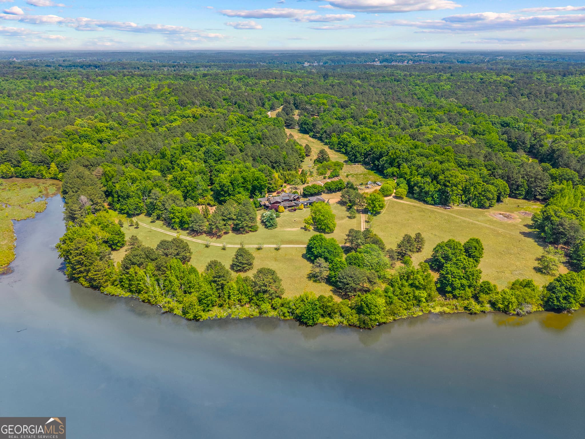 3 bedroom, 3.5 bathroom, 15,604 sq ft single family residence for sale at 1875 Reids Ferry Road, Buckhead, GA 30625 — photo 10