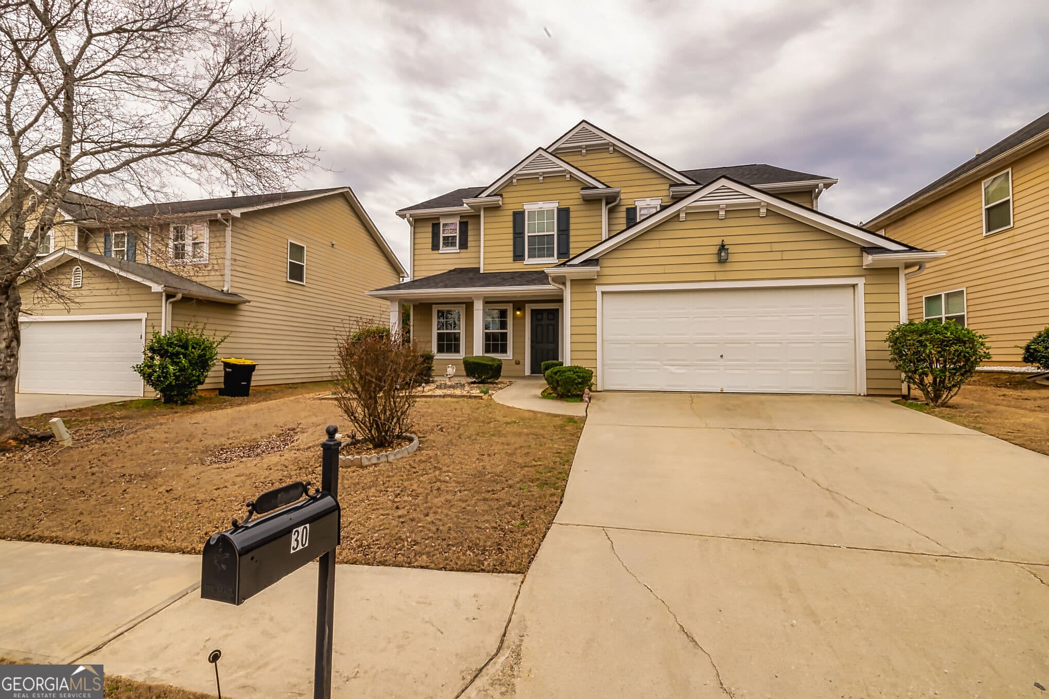 3 bedroom, 2.5 bathroom, 2,574 sq ft single family residence for sale at 30 Park Lane Circle, Newnan, GA 30265 — photo 2