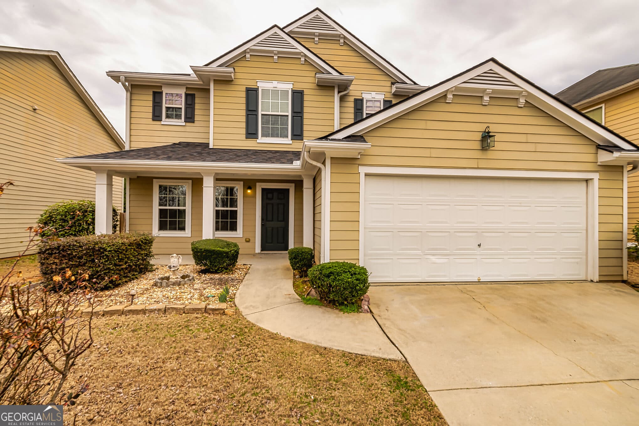 3 bedroom, 2.5 bathroom, 2,574 sq ft single family residence for sale at 30 Park Lane Circle, Newnan, GA 30265 — photo 1 of 50