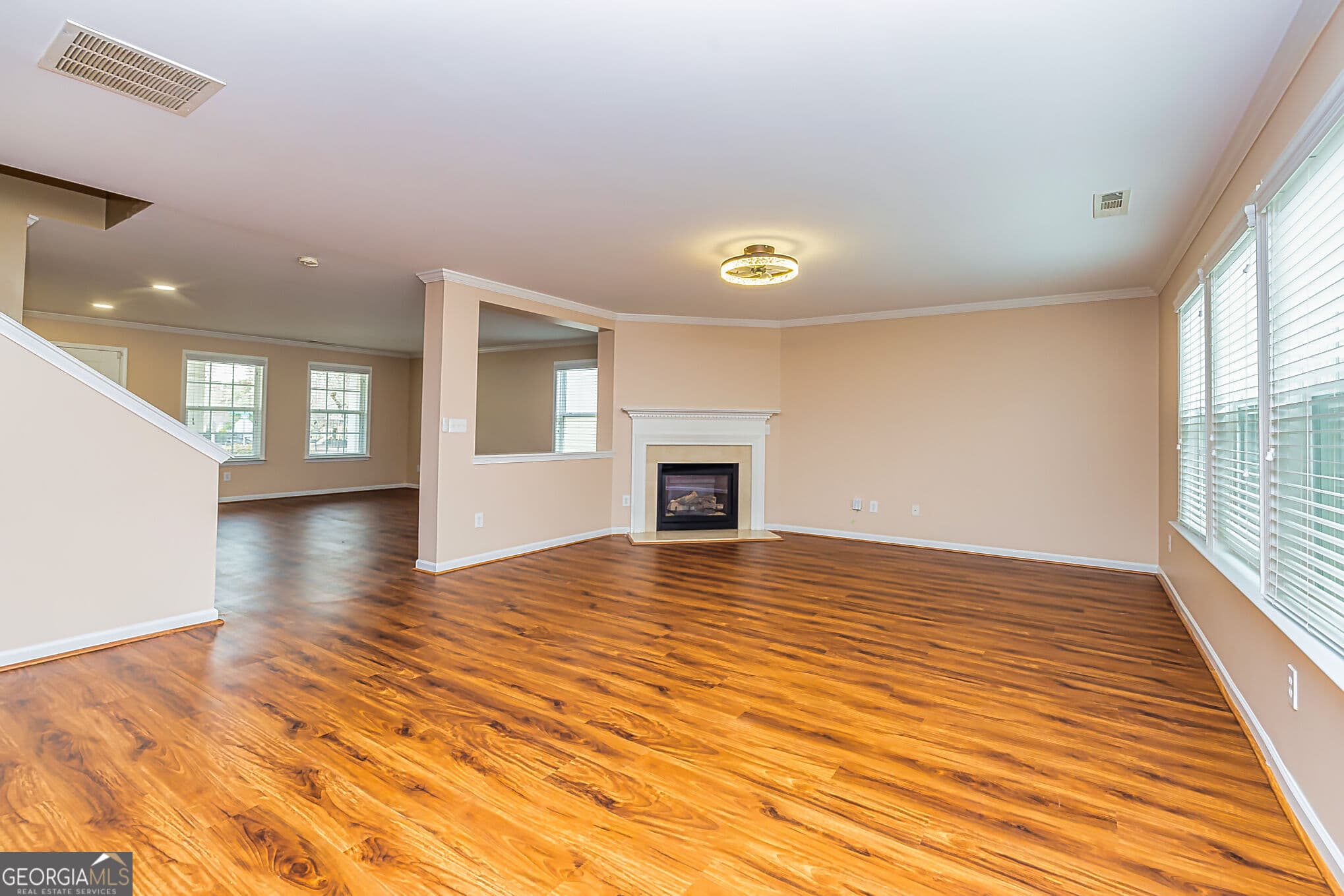 3 bedroom, 2.5 bathroom, 2,574 sq ft single family residence for sale at 30 Park Lane Circle, Newnan, GA 30265 — photo 9
