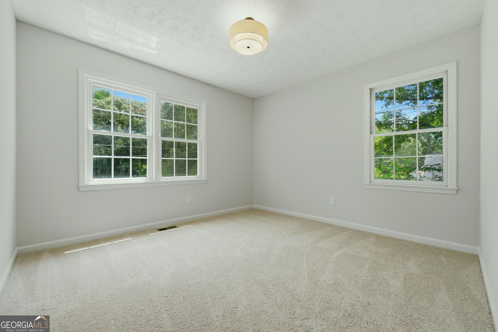 3 bedroom, 2 bathroom, 2,302 sq ft single family residence for sale at 6231 Emerald Springs Drive, Acworth, GA 30102 — photo 10