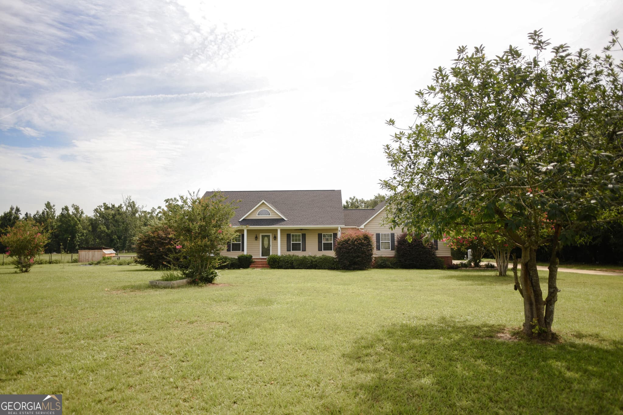 3 bedroom, 2 bathroom, 2,000 sq ft single family residence for sale at 247 Darrell Thompson Road, Lyons, GA 30436