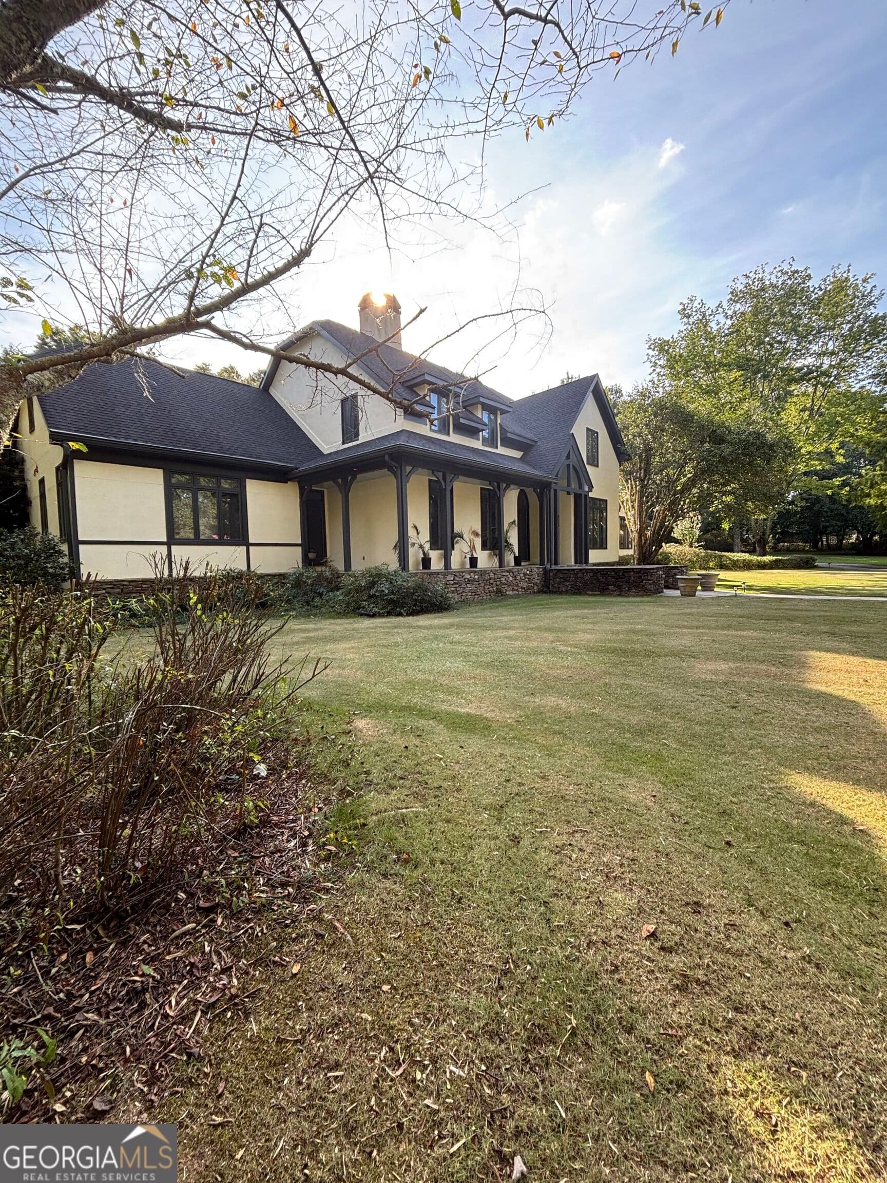 3 bedroom, 3.5 bathroom, 3,982 sq ft single family residence for sale at 604 Maddox Road, Griffin, GA 30224 — photo 3