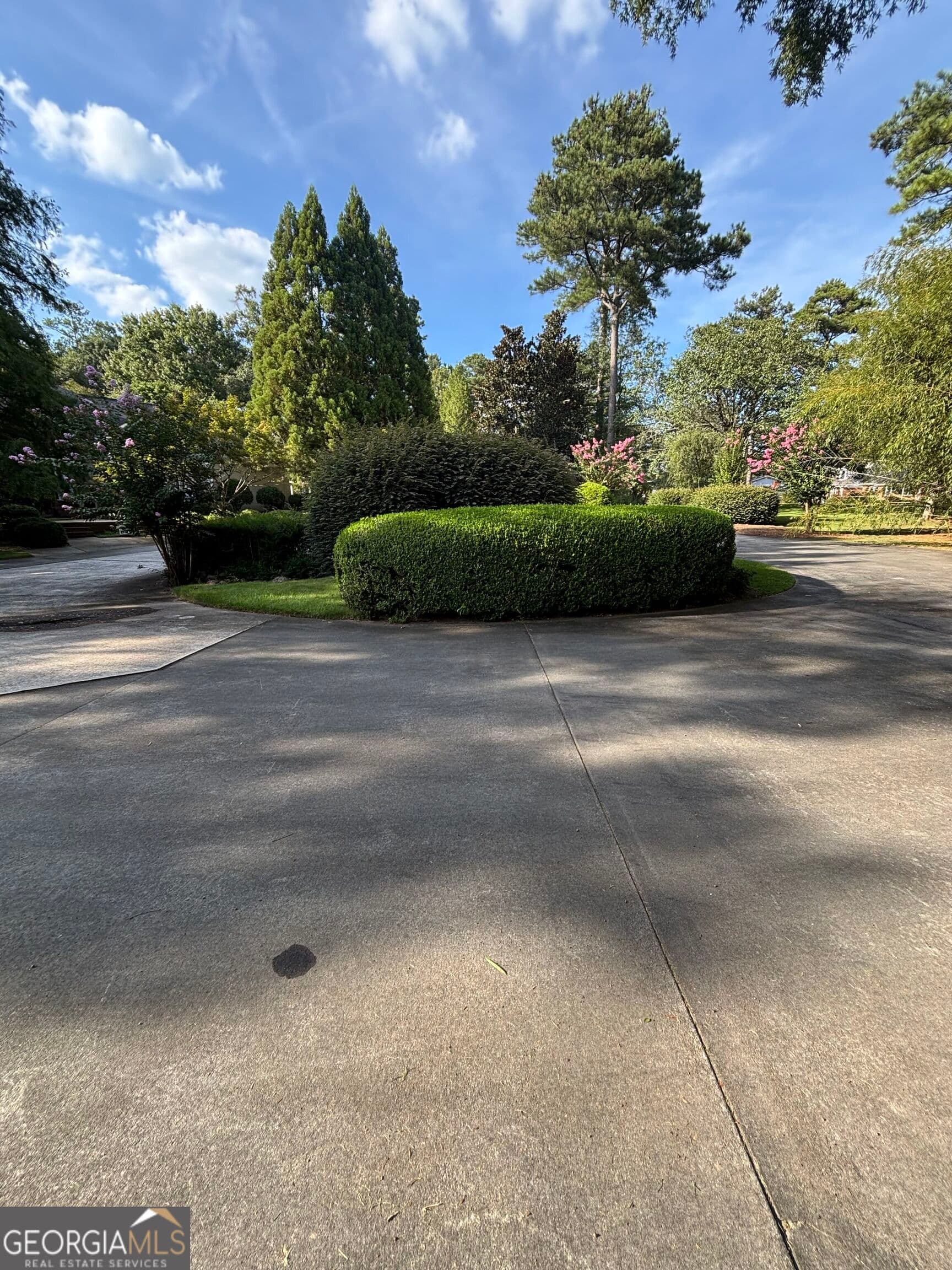 3 bedroom, 3.5 bathroom, 3,982 sq ft single family residence for sale at 604 Maddox Road, Griffin, GA 30224 — photo 10