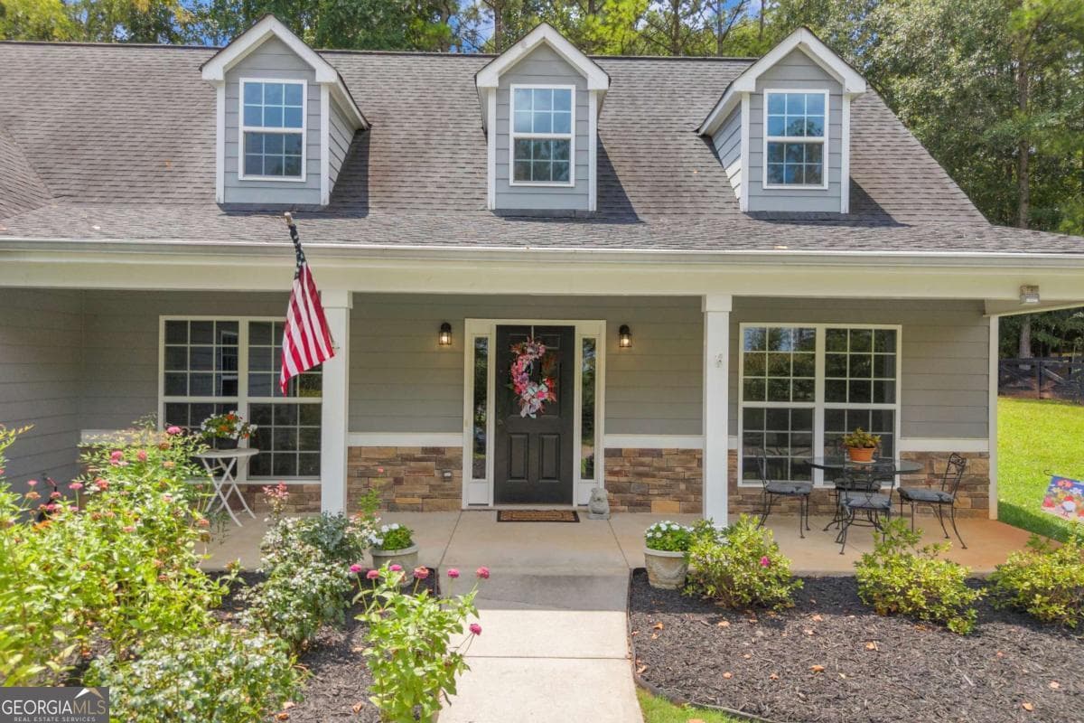 3 bedroom, 2 bathroom, 1,836 sq ft single family residence for sale at 388 Belmont Park Drive, Commerce, GA 30529 — photo 4