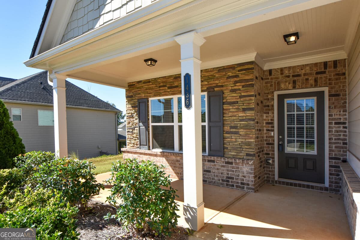 5 bedroom, 3 bathroom, 2,444 sq ft single family residence for sale at 1436 Weeping Tree Drive, Auburn, GA 30011 — photo 9