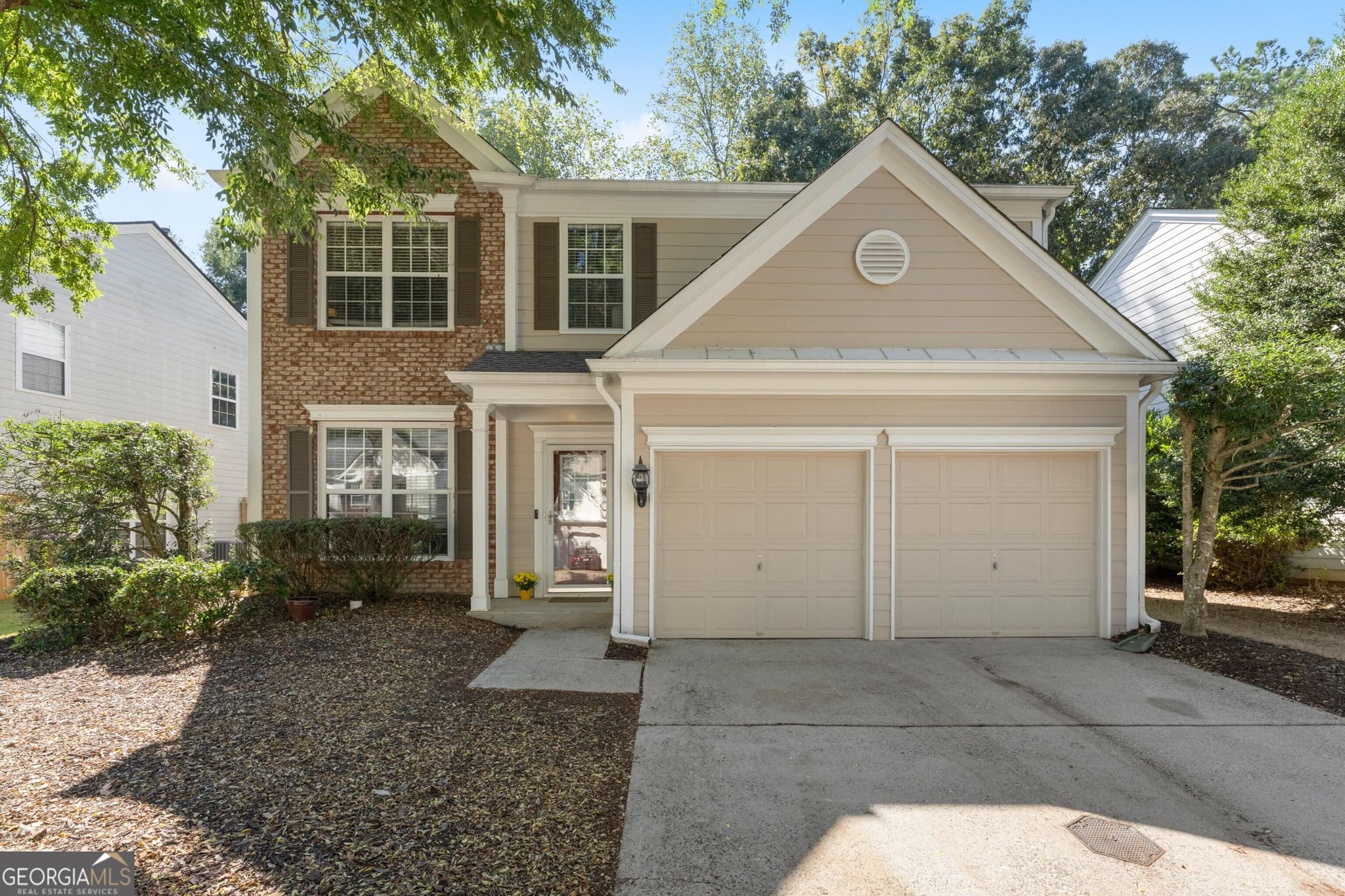 3 bedroom, 2.5 bathroom, 1,974 sq ft single family residence for sale at 123 Wallnut Hall Circle, Woodstock, GA 30189 — photo 1 of 49