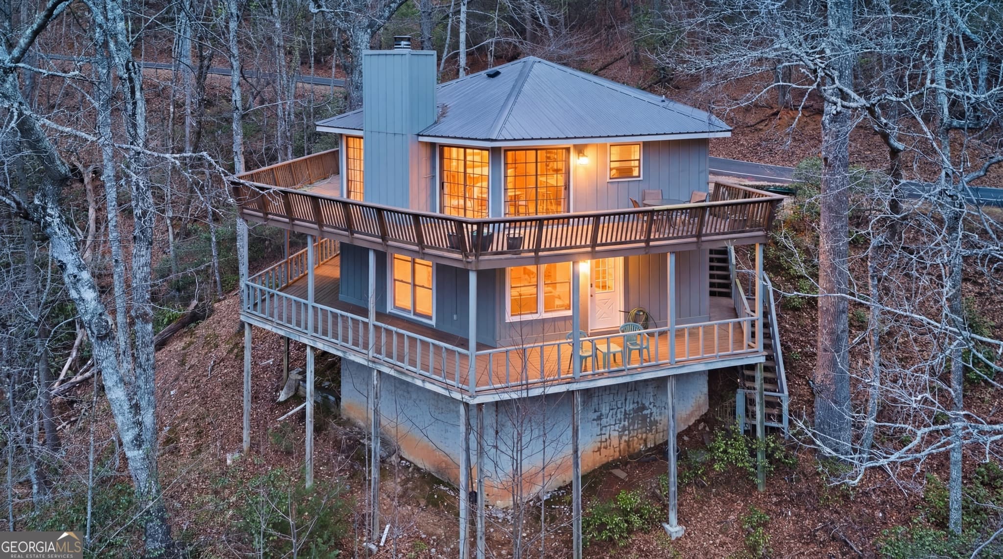 4 bedroom, 3 bathroom, 1,980 sq ft single family residence for sale at 578 Saddleback Circle, Sky Valley, GA 30537