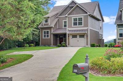 2 bedroom, 2.5 bathroom single family residence sold at 903 Elf School Road, Hayesville, NC 28904
