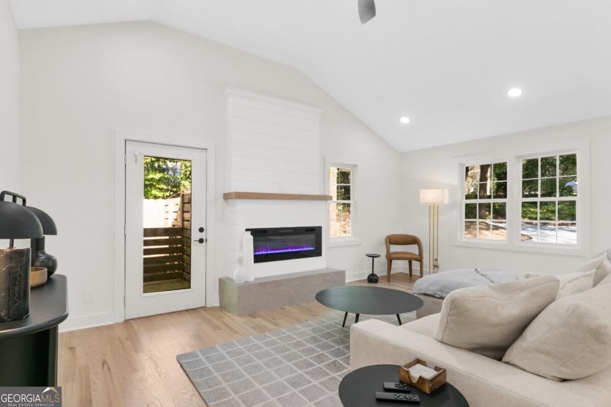 5 bedroom, 3 bathroom, 2,879 sq ft single family residence for sale at 3154 Briarcliff Way, Atlanta, GA 30345 — photo 7