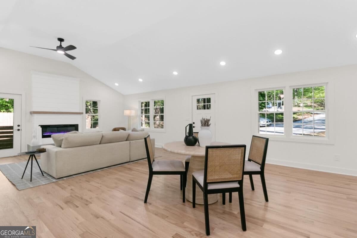 5 bedroom, 3 bathroom, 2,879 sq ft single family residence for sale at 3154 Briarcliff Way, Atlanta, GA 30345 — photo 9