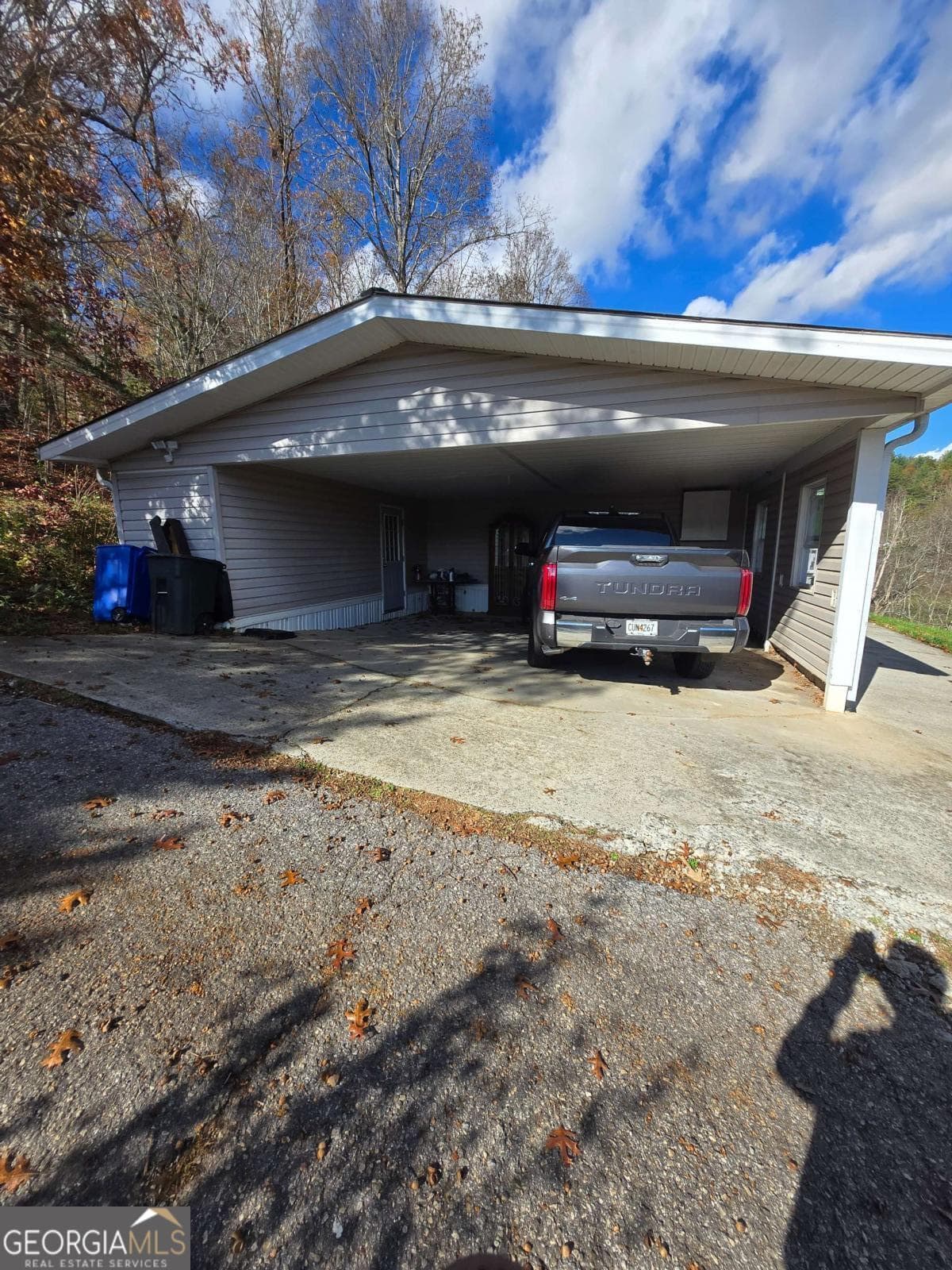 3 bedroom, 2 bathroom, 1,444 sq ft single family residence for sale at 325 Scataway Road, Hiawassee, GA 30546 — photo 4