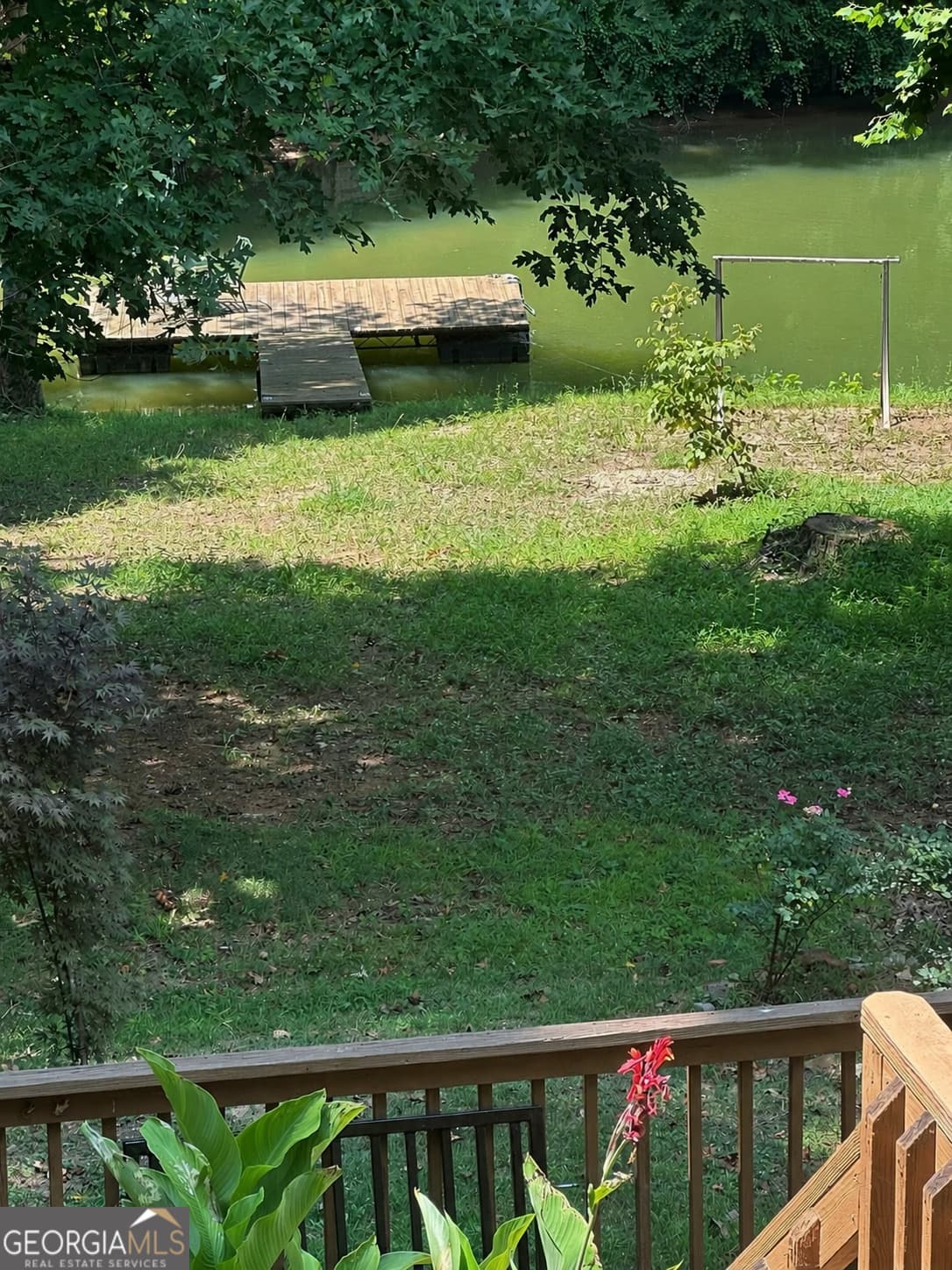 2 bedroom, 2 bathroom, 1,008 sq ft cabin,single family residence for sale at 776 Normandy Trail, Lavonia, GA 30553 — photo 3