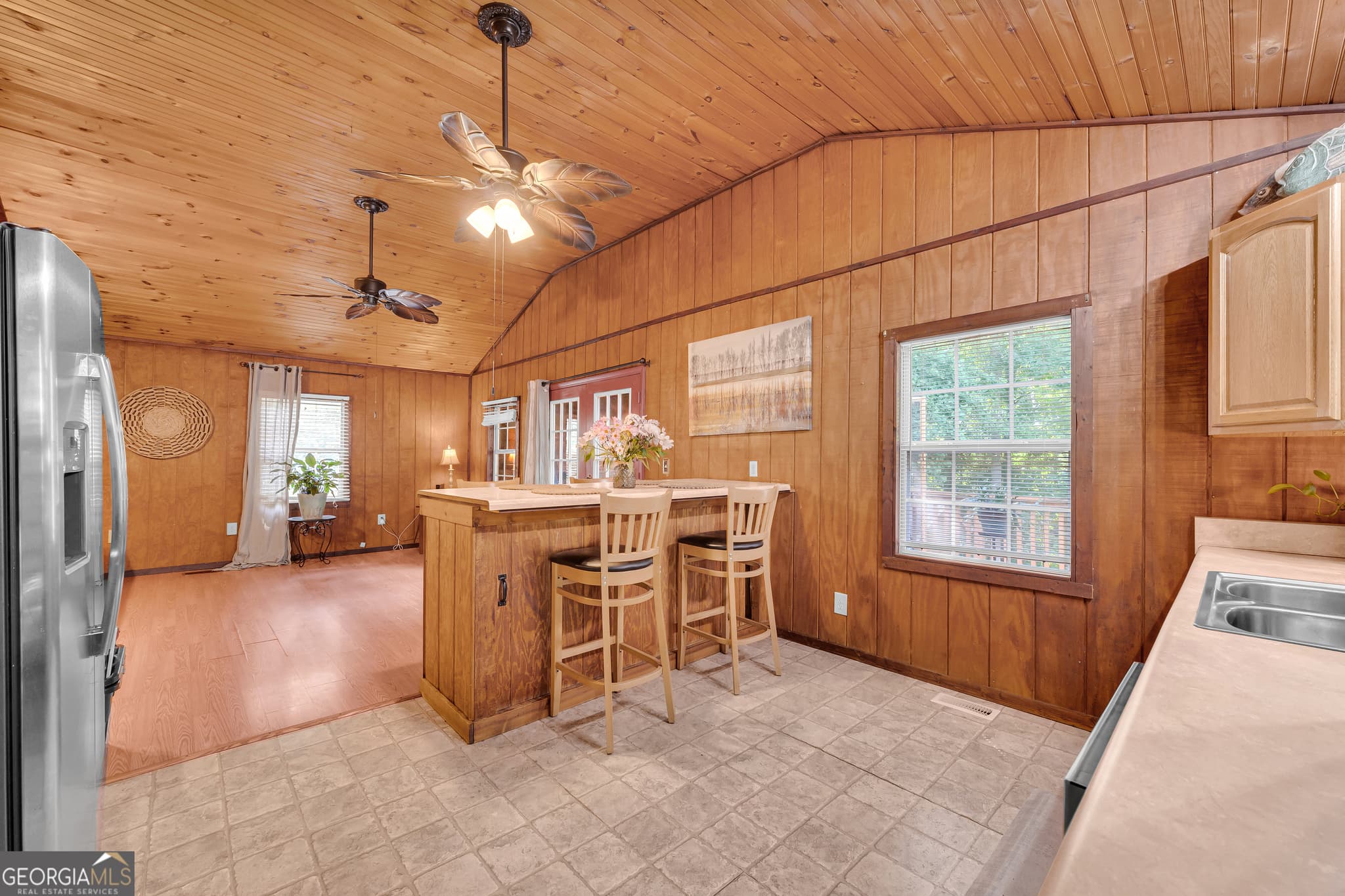 2 bedroom, 2 bathroom, 1,008 sq ft cabin,single family residence for sale at 776 Normandy Trail, Lavonia, GA 30553 — photo 9
