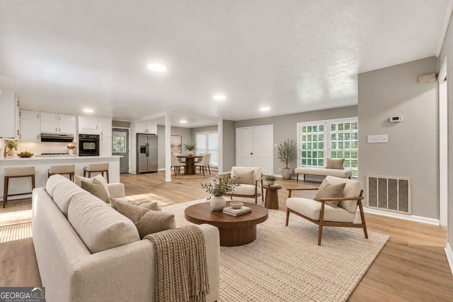 3 bedroom, 3 bathroom, 2,412 sq ft single family residence for sale at 2058 Graham Road, Macon, GA 31211 — photo 5