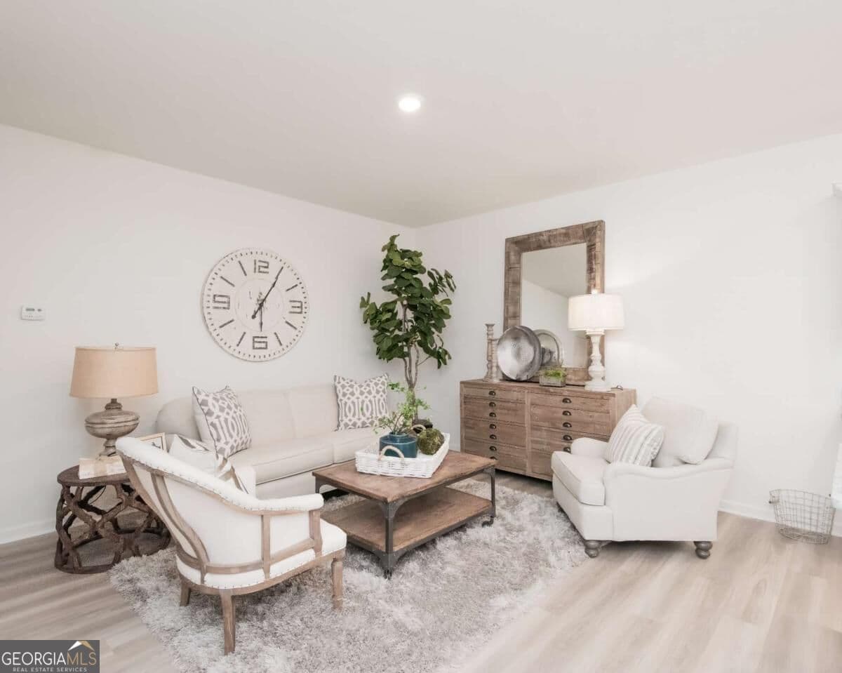 3 bedroom, 2.5 bathroom, 1,685 sq ft townhouse for sale at 1922 Christine Way 110, Conyers, GA 30013 — photo 10