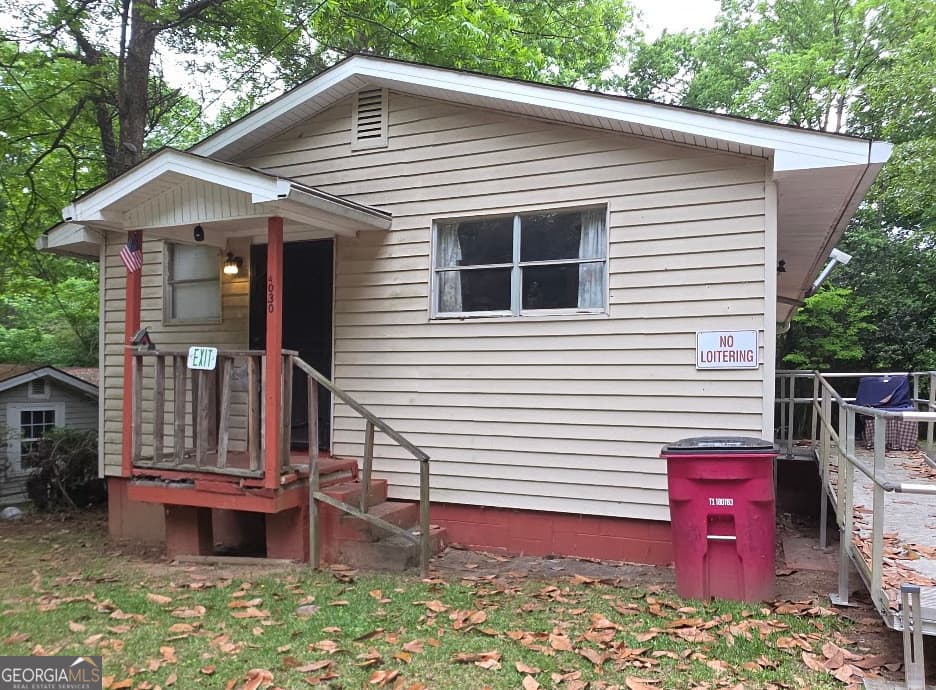 3 bedroom, 1 bathroom, 897 sq ft single family residence for sale at 4030 Suzanne Drive, Macon, GA 31204 — photo 1 of 3