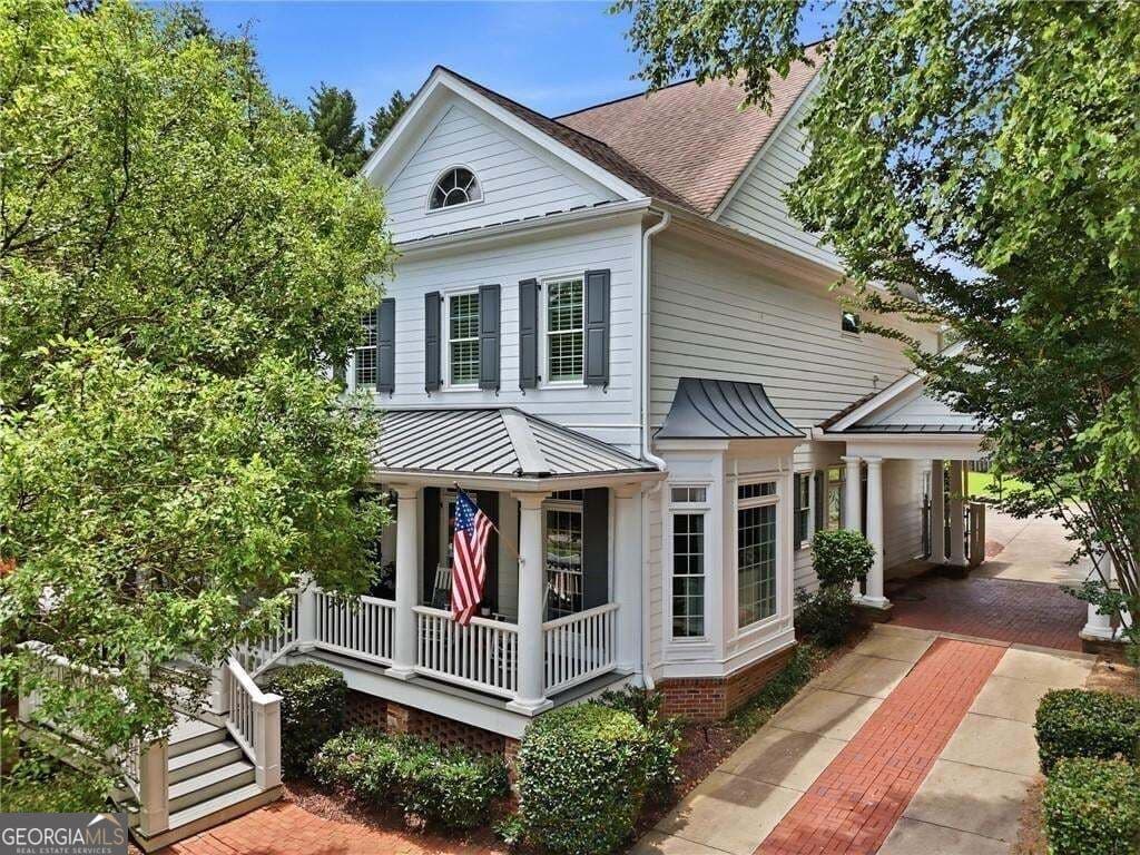5 bedroom, 5.5 bathroom, 4,866 sq ft single family residence for sale at 3901 Hazelhurst Drive, Marietta, GA 30066 — photo 2