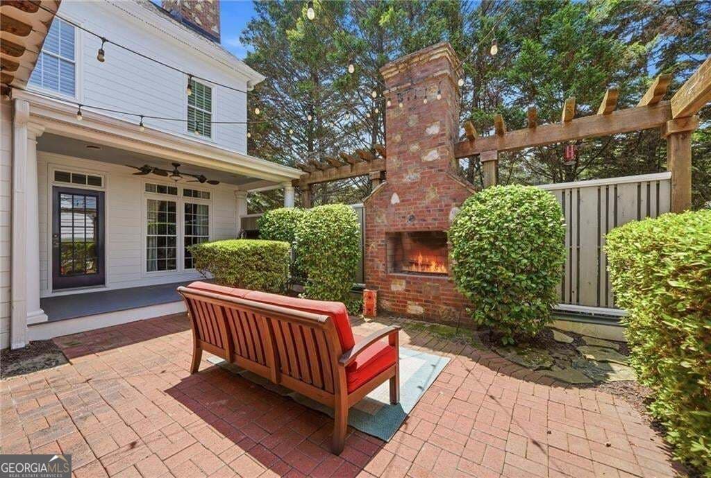 5 bedroom, 5.5 bathroom, 4,866 sq ft single family residence for sale at 3901 Hazelhurst Drive, Marietta, GA 30066 — photo 9