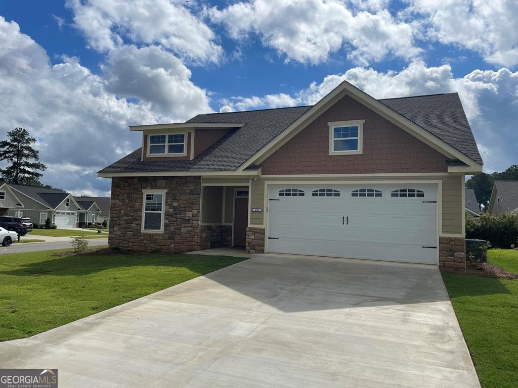 3 bedroom, 2 bathroom, 1,634 sq ft single family residence for sale at 408 Village Drive, Dublin, GA 31021 — photo 1 of 3
