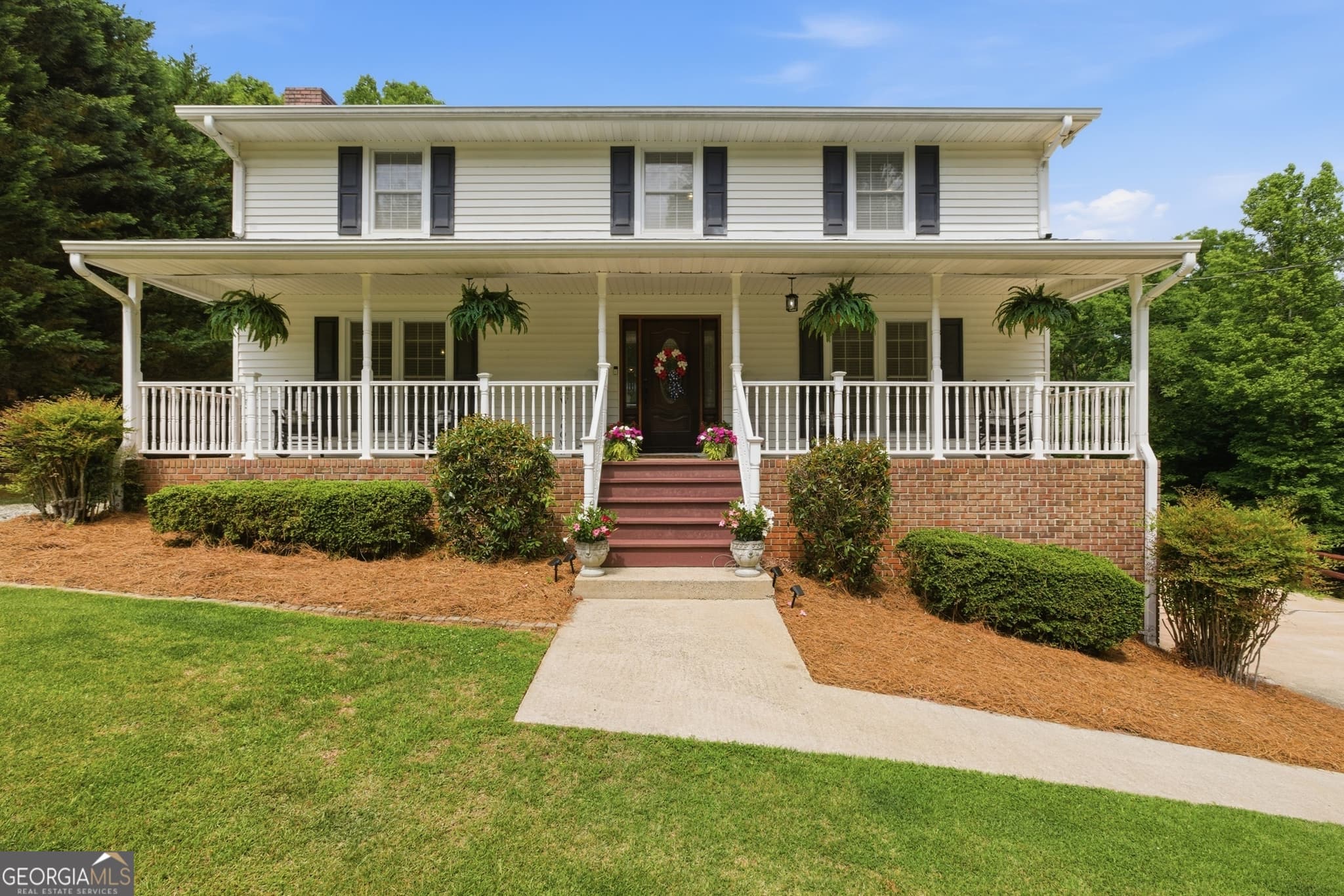4 bedroom, 3 bathroom, 3,604 sq ft single family residence sold at 129 Foxdale Court, Toccoa, GA 30577