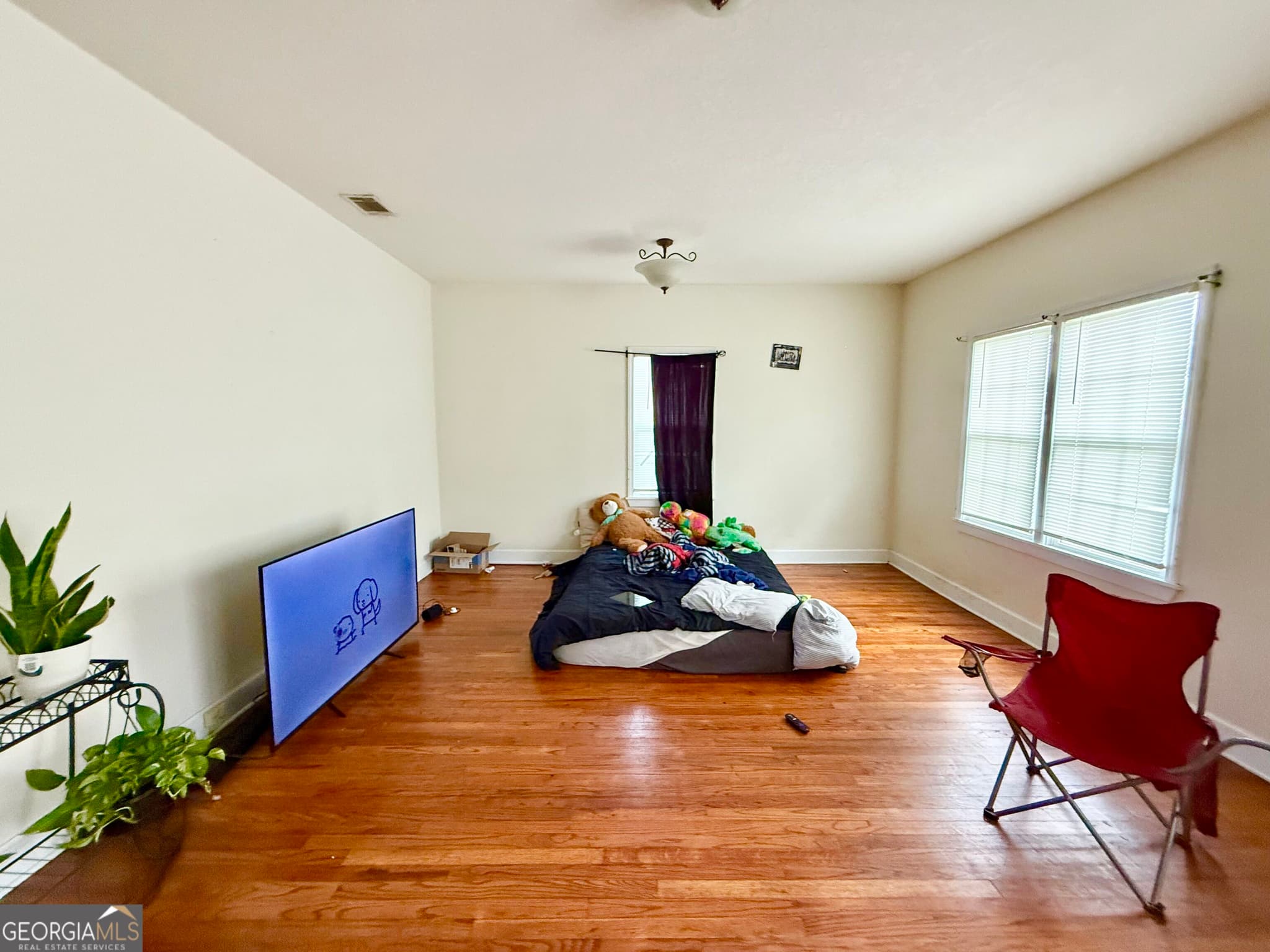 3 bedroom, 2 bathroom, 1,745 sq ft single family residence under contract at 58 Burketts Ferry Road, Hazlehurst, GA 31539 — photo 9