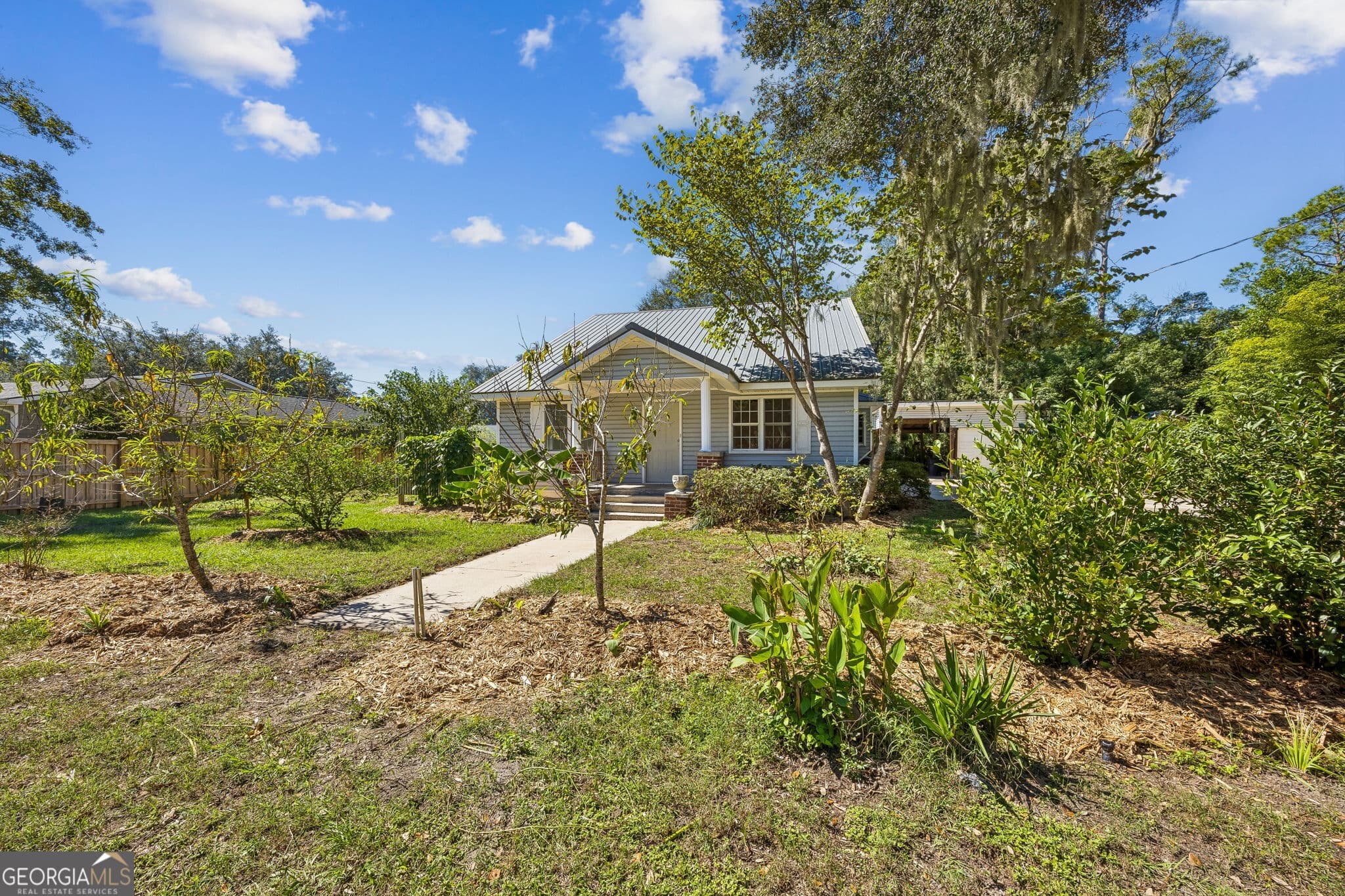 3 bedroom, 2 bathroom, 2,062 sq ft single family residence for sale at 238 S East Street, Kingsland, GA 31548 — photo 6
